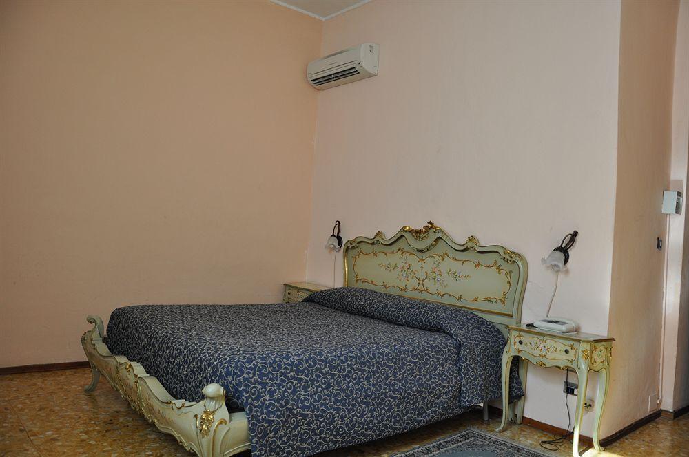 Albergo Ristorante Pomodoro Omegna Exterior foto